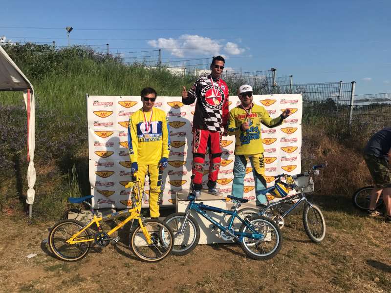 The special class of the &quot;King of Oldschool (bike AND clothing are judged)&quot; went to Manuel W.a.n.d.z.i.g (Schwinn) in 1st place, Danilo D.o.l.o.v.a.c (Free Agent) in 2nd place and Jaro K.n.a.p (GT Pro) in 3rd place.